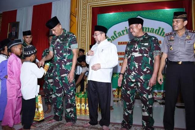 Safari Ramadan di Bengkalis, Danrem Ingatkan Bahaya Medsos